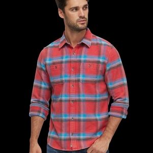 Larkspur Flannel Shirt by the brand Flag & Anthem. SIZE M NWT